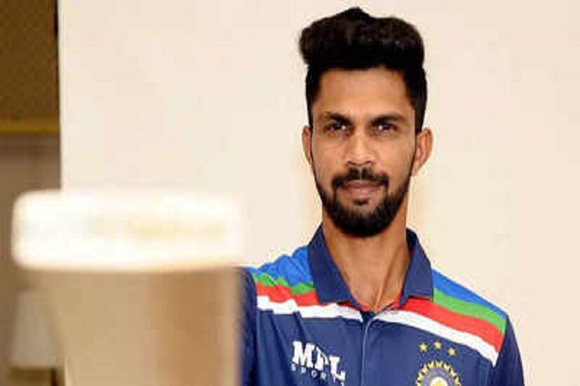 ২৮ বছর বয়সে তার নির্বাচন হলে কোনও অর্থই আর থাকেনা ৷ ৩ নম্বরে দীর্ঘ সময় ধরেই বিরাট কোহলি ব্যাট করে আসছেন ৷ এই মুহূর্তে রুতুরাজ গায়কোয়াড় দারুণ ফর্মে খেলছেন ৷ ফাইল ছবি ৷