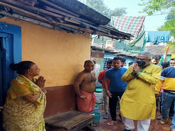 Kolkata Muicipality Election 2021: Debashis Kumar starts campaign in 85 no ward