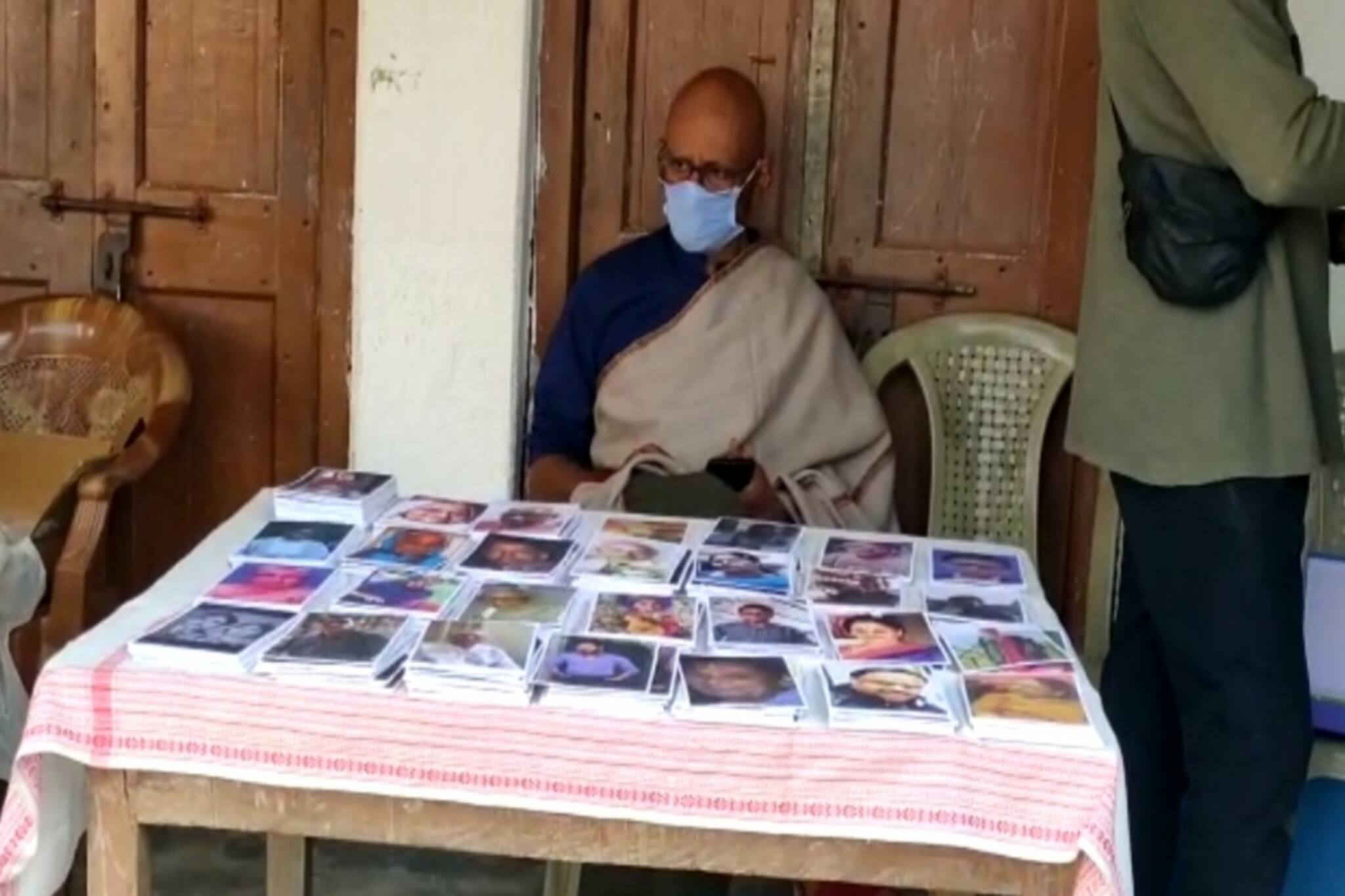 South 24 Parganas: কোভিডে মৃত মানুষদের শ্রদ্ধায় সৌধ গড়লেন সুরকার শান্তনু মৈত্র