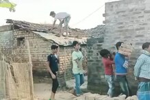 ঘর বাড়ি ভেঙে অন্যত্র চলে যাচ্ছেন ভাঙন কবলিত এলাকার বাসিন্দারা ঘর বাড়ি ভেঙে অন্যত্র চলে যাচ্ছেন ভাঙন কবলিত এলাকার বাসিন্দারা