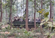 কাঁকসা সংলগ্ন আদুরিয়া গ্রামের কাছে জঙ্গলে চলছে মুক্তিযুদ্ধের মহড়া। কাঁকসা সংলগ্ন আদুরিয়া গ্রামের কাছে জঙ্গলে চলছে মুক্তিযুদ্ধের মহড়া।