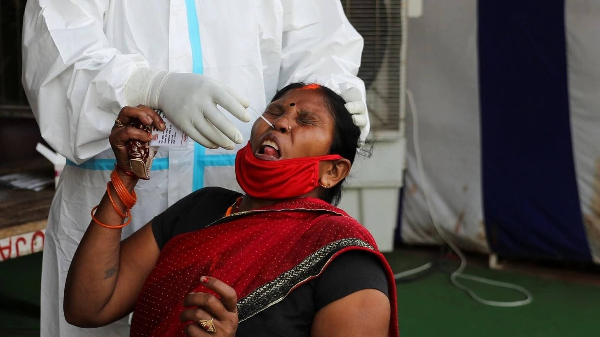 EXPLAINED: যে কোনও আরটি-পিসিআর টেস্টে কাজ না-ও হতে পারে, ওমিক্রন সনাক্ত করতে দরকার নয়া টেস্ট কিট!