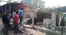 বিস্ফোরণে উড়ে গেল আস্ত দোকান, আহত এক
