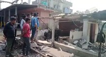 বিস্ফোরণে উড়ে গেল আস্ত দোকান, আহত এক