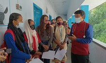 কৃষ্ণনগর উইমেন্স কলেজে স্বাস্থ্য শিবিরের আয়োজন করা হল। কৃষ্ণনগর উইমেন্স কলেজে স্বাস্থ্য শিবিরের আয়োজন করা হল।