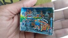 কলকাতার ১৩ টি আইকনিক ছবি একটি দেশলাই বাক্সের মধ্যে তৈরি করে ইন্ডিয়ান বুক অফ রেকর্ডে নাম তুলেছেন চাকদহের যুবক