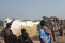 রঘুনাথগঞ্জে কানুপুরে পৌরসভার নোংরা আবর্জনা ফেলা নিয়ে গ্রামের বাসিন্দাদের বিক্ষোভ রঘুনাথগঞ্জে কানুপুরে পৌরসভার নোংরা আবর্জনা ফেলা নিয়ে গ্রামের বাসিন্দাদের বিক্ষোভ