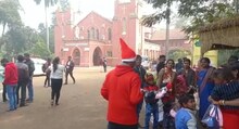 আসানসোল থেকে দুর্গাপুর, বড়দিনে ফেস্টিভ মুডে সমগ্র জেলা।