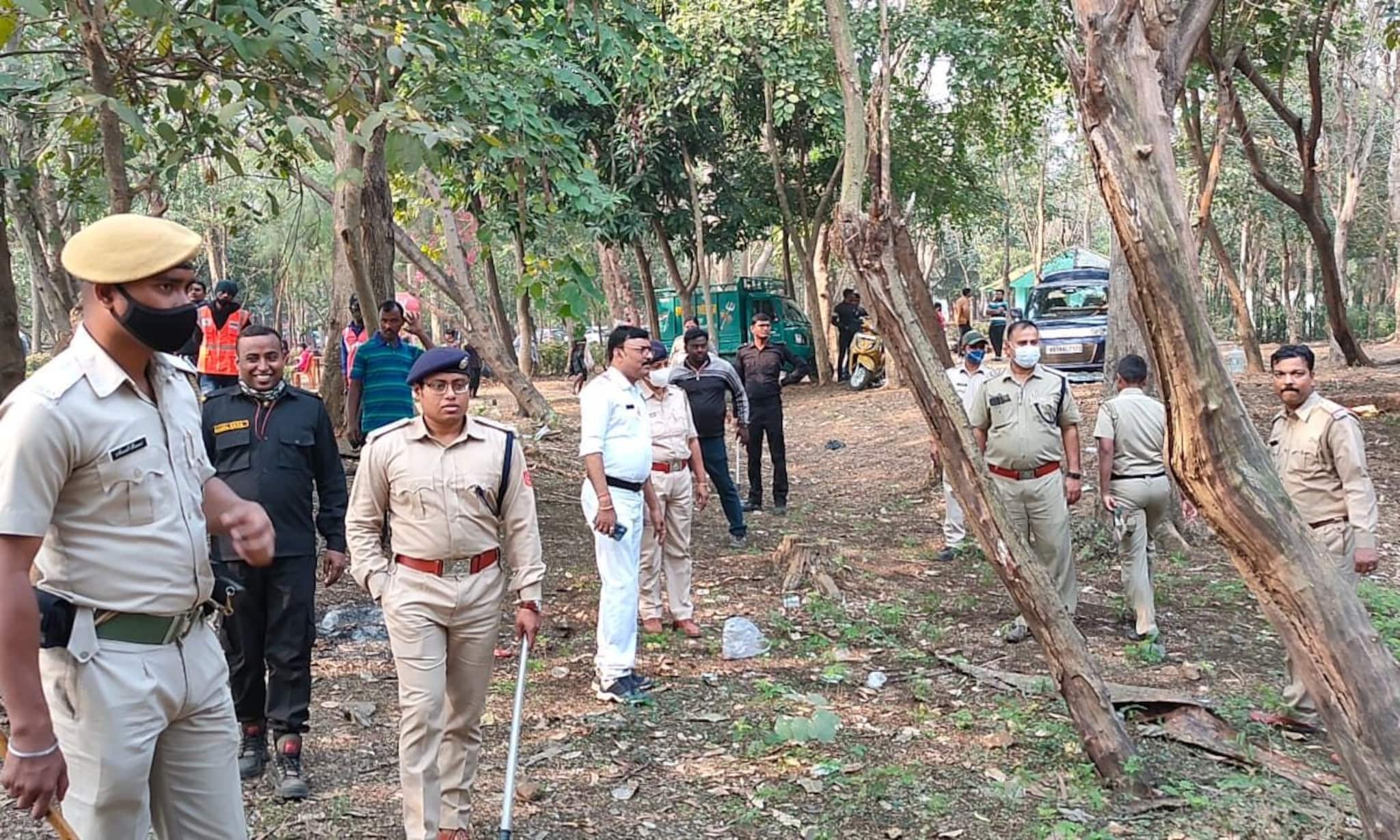 পিকনিক করতে এসে গ্রেফতার প্রায় ২৫। বড়দিনে মাইথনে জমিয়ে চলছিল সুরাপান।