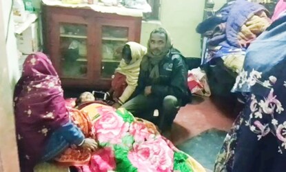 কান্নায় ভেঙে পড়েছে প্রিয়ার পরিবার