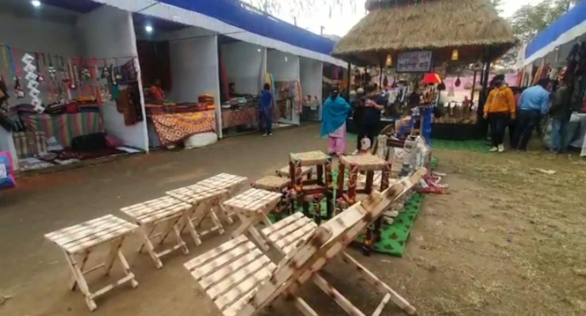 West Bardhaman News- ভারত সরকারের তাঁতবস্ত্র মন্ত্রকের উদ্যোগে, আসানসোলে দশ দিনের হস্তশিল্প মেলা।