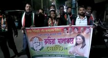 প্রার্থী তালিকা ঘোষণা হতেই বাবা শংকর মালাকারকে পাশে নিয়ে প্রচার সারলেন রুচীরা মালাকার।