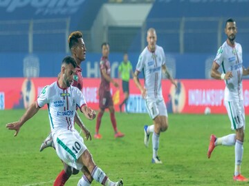 জোড়া গোল পেলেণ হূগো বূমূ