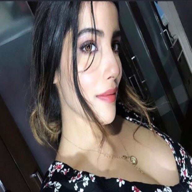 এই সম্পর্ক নিয়ে ঈশান কিষান (Ishan Kishan) যদিও প্রকাশ্যে কোনও কথা বলেননি ৷ কিন্তু খেলার মাঠের নানা কীর্তি তা প্রমাণ করে ৷ ছবি সৌজন্যে ইনস্টাগ্রাম ৷