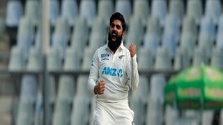 ভারতের বিরুদ্ধে ১০ উইকেট নিয়ে নজির আজাজের