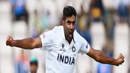 ভারতের মাটিতে টেস্ট ক্রিকেটে দ্বিতীয় বোলার হিসেবে ৩০০ উইকেট নিয়েছেন অশ্বিন ভারতের মাটিতে টেস্ট ক্রিকেটে দ্বিতীয় বোলার হিসেবে ৩০০ উইকেট নিয়েছেন অশ্বিন