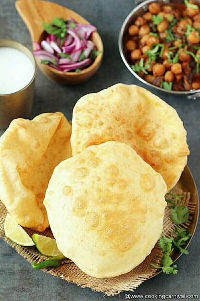 খাবারের মেনুতে (Katrina Kaif Vicky Kaushal Wedding Menu) রাজস্থানের ছোঁয়া দিতে থাকছে ডাল বাটি চুরমা ও বিশেষ রাজস্থানের মিষ্টি। মেনুতে থাকছে ছোলে ভটুরে, পাঞ্জাবি স্টাইলে চিকেন মশালা। রয়েছে, লস্যি ও ছাঁচের ব্যবস্থাও।