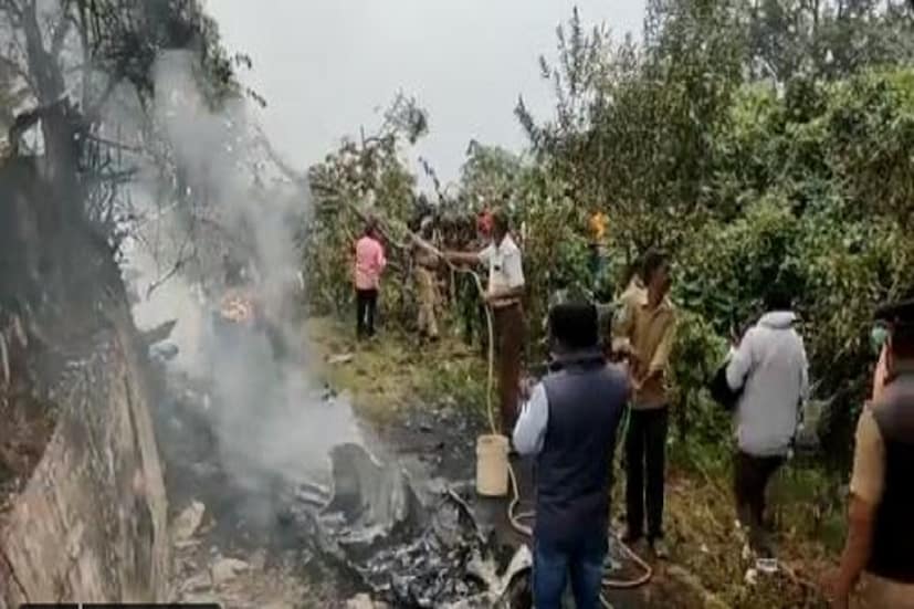 দুর্গম এলাকা হলেও দুর্ঘটনার পর দ্রুত সেখানে পৌঁছয় উদ্ধারকারী দল৷ সাহায্যে এগিয়ে আসেন স্থানীয়রাও৷ জল দিয়ে হেিলকপ্টারের ধ্বংসাবশেষের আগুন নেভানোর চেষ্টা করা হয়৷ পাশাপাশি হেলিকপ্টারের যাত্রীদের উদ্ধার করে হাসপাতালে নিয়ে যাওয়া হয়৷ আহতদের হাসপাতালে নিয়ে যাওয়া হয়৷ 