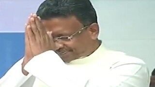 শপথ নেওয়ার পর ফিরহাদ হাকিম৷ 