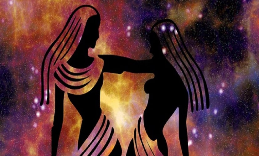   মিথুন (Gemini): মে ২১ থেকে জুন ২০।   বছরের প্রথমার্ধে নিজের কাজের প্রতি প্রতিশ্রুতিবদ্ধ থাকা এবং দীর্ঘ জীবনের লক্ষ্যে স্বাস্থ্যকর অভ্যাস— দু’টিকেই প্রাধান্য দিতে হবে।  প্রেম জীবন  - নিজেকে সবার প্রথমে প্রশ্ন করতে হবে আমি তৈরি কি না? যদি হ্যাঁ হয় তবে মিথুন জাতক-জাতিকাদের জন্য সুখবর! সম্পর্কের নতুন জানলা খুলতে চলেছে।   কর্মজীবন-  এঁদের সৃজনশীলতাকে আরও উজ্জ্বল করার সময় এসেছে। বছরের প্রথমার্ধে, বৃহস্পতির সহায়তায় বৃদ্ধি এঁদের জীবনে উন্নতি এবং সমৃদ্ধি আসবে।