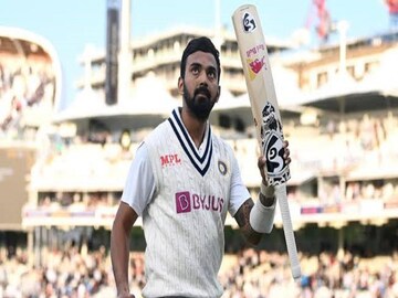 ম্যাচের সেরা নির্বাচিত হয়েছেন রাহুল