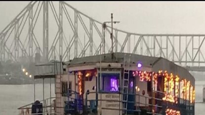 গঙ্গা বক্ষে শুরু ক্রুজ পরিষেবা৷ গঙ্গা বক্ষে শুরু ক্রুজ পরিষেবা৷