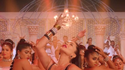 সানি লিওন। সানি লিওন।