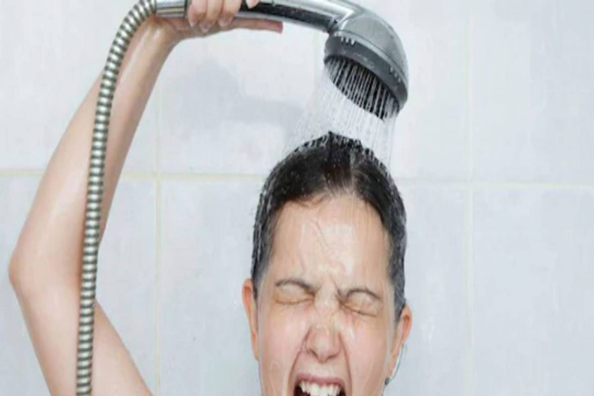 শীতেও রোজ স্নান বাদ দেওয়া যাবে না! স্নান-ই সুস্থ রাখবে অসুখের হাত থেকে