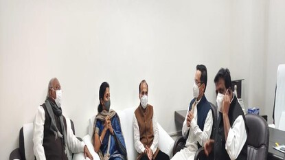 সংসদে কংগ্রেসের ডাকা বৈঠক এড়ালো তৃণমূল৷ সংসদে কংগ্রেসের ডাকা বৈঠক এড়ালো তৃণমূল৷