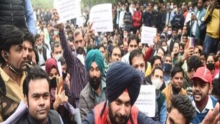 সিধু-কেজরিওয়াল টক্কর সিধু-কেজরিওয়াল টক্কর