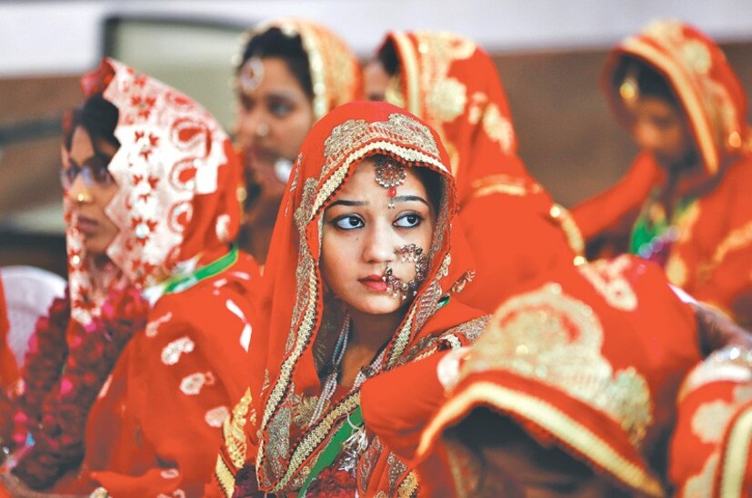 অতীত সম্পর্কে সম্পূর্ণ তথ্য দিন পারিবারিক ও দেখা-শোনার এই  বিয়েতে  বিষয়টি এগিয়ে নেওয়ার আগে সঙ্গীকে আপনার অতীত সম্পর্কে সঠিক তথ্য দিন। উদাহরণস্বরূপ, যদি আপনার বাগদান ভেঙে যায় বা বিবাহবিচ্ছেদ হয়ে যায়, তবে সেই বিষয়গুলি আগে থেকে খোলাখুলি বলে নেওয়া ভাল। 