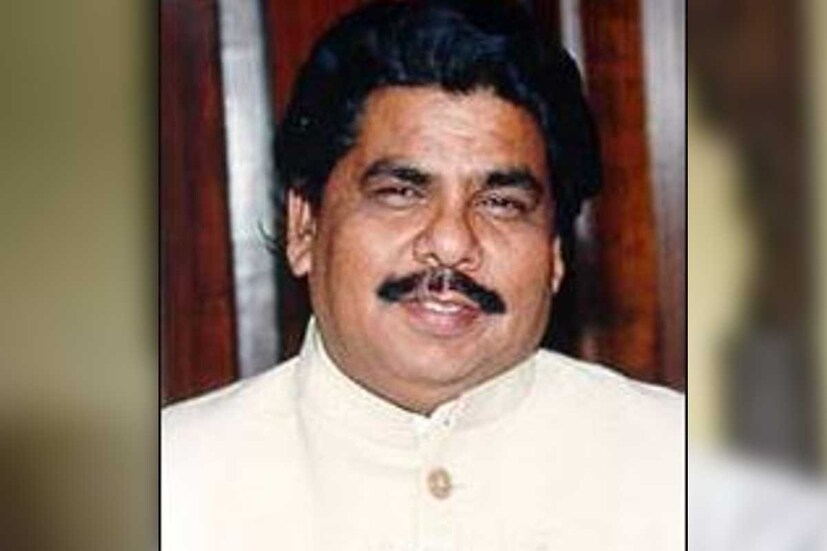 ৪) লোকসভার প্রাক্তন স্পিকার জিএমসি বালা যোগীর মৃত্যু হয় হেলিকপ্টার ক্র্যাশে। দিনটা ছিল ২০০২ সালের ৩ মার্চ। অন্ধ্রপ্রদেশের কৃষ্ণ জেলায় কাইকালুর অঞ্চলে ভেঙে পড়েছিল হেলিকপ্টারটি। 