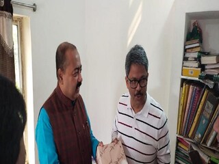  লাভপুর ভ্রমণে বাংলাদেশের বিদেশমন্ত্রী মহম্মদ শাহরিয়া আলম। 