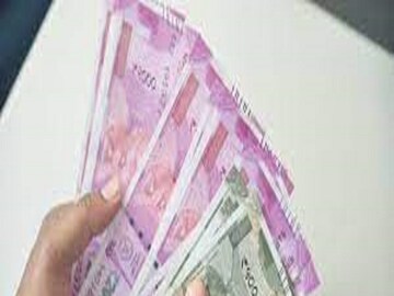 ন্যাশনাল পেনশন স্কিম

ন্যাশনাল পেনশন স্কিম এক ধরএর সরকারি বিনিয়োগ স্কিম। এটা পেনশন ফান্ড রেগুলেটরি অ্যান্ড ডেভএপমেন্ট অথরিটি রেগুলেট করে। সবার প্রথমে এই যোজনা ২০০৪ সালে সরকারি কর্মীদের জন্য শুরু করা হয়েছিল। কিন্তু ২০০৯ সালে এই স্কিম সকল ক্যাটাগরির কর্মীদের জন্য খুলে দেওয়া হয়েছে। যে কোনও ব্যক্তি তার চাকরির সময় এই স্কিমের মাধ্যমে পেনশন অ্যাকাউন্ট খুলতে পারে।