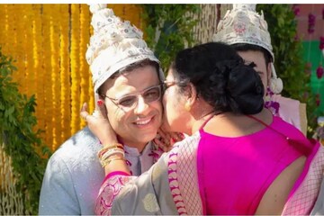 দুটি মন ভালোবাসাকে পেল আরও কাছাকাছি! বিয়ে Kolkata-Hyderabad-এর দুই যুবার...