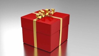 দোলে মিষ্টিমুখ করাতে চাইলে আপনার বন্ধুকে উপহার দিতে পারেন একটি চকোলেট বক্স। দোলে মিষ্টিমুখ করাতে চাইলে আপনার বন্ধুকে উপহার দিতে পারেন একটি চকোলেট বক্স।