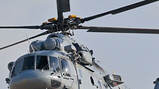 ৬) প্রথম সিপিআইএম ও পরে জাতীয় কংগ্রেসের নেতা মোহন কুমারমঙ্গলমের মৃত্যু হয়েছিল বিমানবন্দরে। ১৯৭৩ সালে ৩১ মে মৃত্যু হয় তাঁর। তাঁর পকেটে পার্কার পেন ও কানে হিয়ারিং এইড দেখে তাঁকে সনাক্ত করা হয়েছিল। 