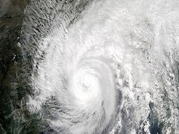 ধেয়ে আসছে সাইক্লোন জাওয়াদ 