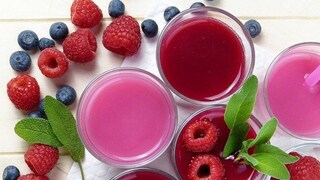 বিভিন্ন ফল দিয়ে নিজেই বানিয়ে ফেলতে পারেন ফ্রুট জুস। স্বাস্থ্য়কর উদযাপন বিষয়টি মন্দ নয়। বিভিন্ন ফল দিয়ে নিজেই বানিয়ে ফেলতে পারেন ফ্রুট জুস। স্বাস্থ্য়কর উদযাপন বিষয়টি মন্দ নয়।