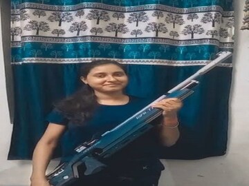 আত্মহত্যা করলেন শ্যুটার কণিকা লায়েক৷ 