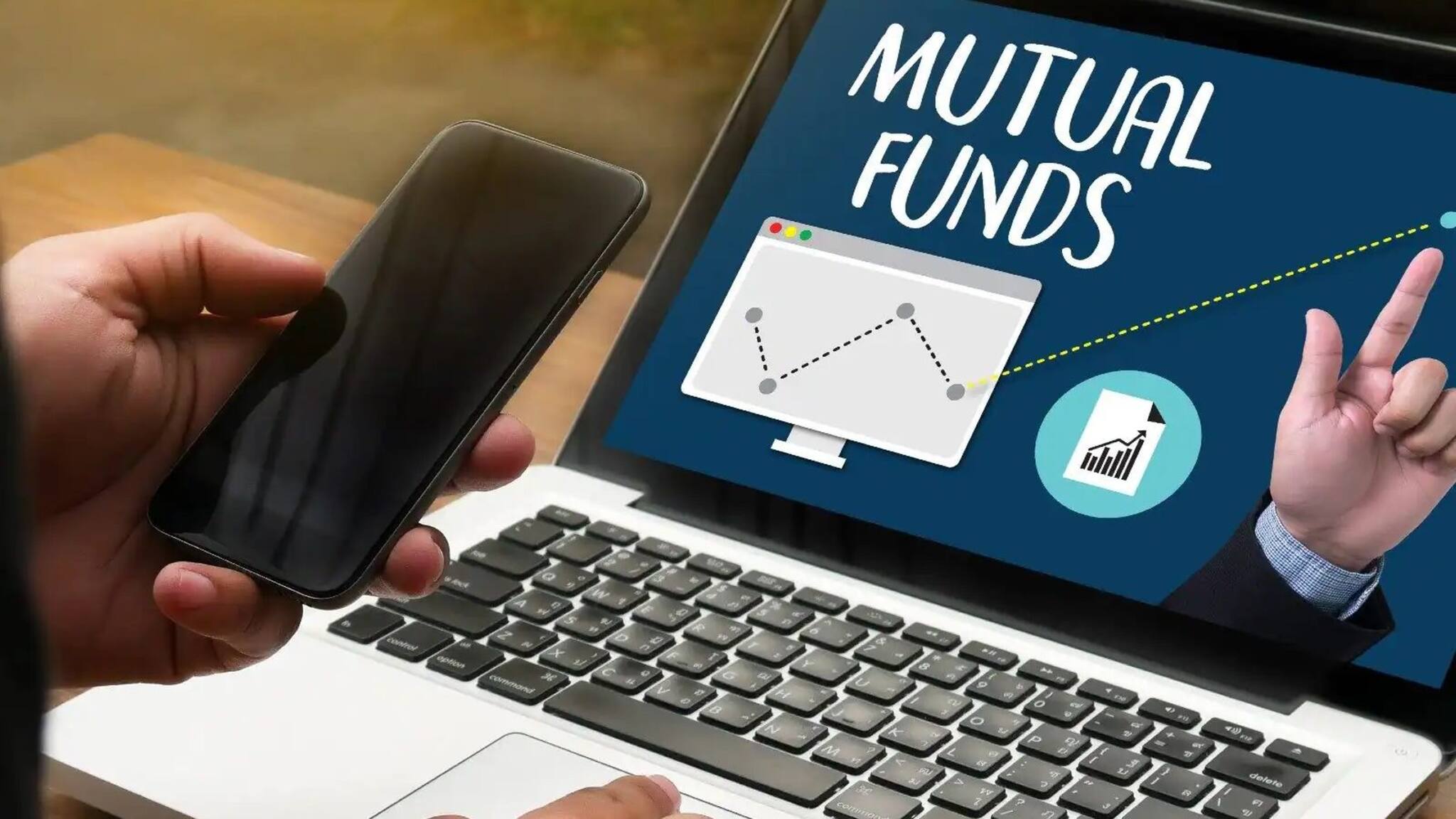 Mutual Fund Investment: ভাল রিটার্ন তো আছেই, বিনিয়োগের আগে জেনে নিন টেকনোলজি ফান্ডের ঝুঁকি নিয়েও