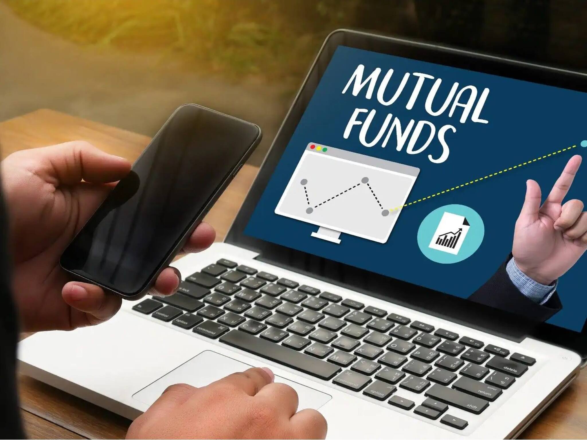 Mutual Fund Investment: ভাল রিটার্ন তো আছেই, বিনিয়োগের আগে জেনে নিন টেকনোলজি ফান্ডের ঝুঁকি নিয়েও