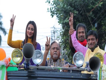 নিজস্ব চিত্র