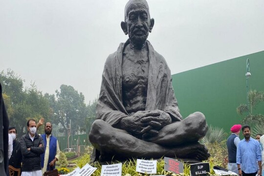ধর্নায় রাহুল গান্ধি