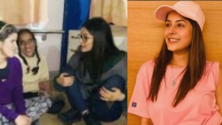 অনাথ আশ্রমে শিশুদের সঙ্গে সময় কাটালেন শেহনাজ! ভক্তরা বলছেন, 'তুমি শক্তিশালী অনাথ আশ্রমে শিশুদের সঙ্গে সময় কাটালেন শেহনাজ! ভক্তরা বলছেন, 'তুমি শক্তিশালী