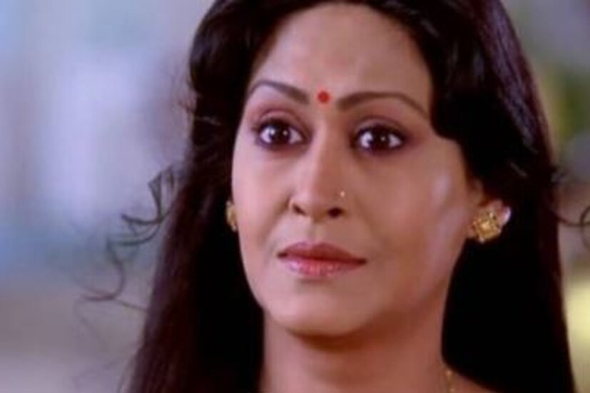 এর পরেই ছয় নম্বরে রয়েছে স্টার জলসার ধারাবাহিক খেলাঘর যার রেটিং পয়েন্ট ৭.৩। গত সপ্তাহে প্রথম ১০ ধারাবাহিকের মধ্যে ছিল না স্টার জলসার শ্রীময়ী। এই সপ্তাহে সেই ধারাবাহিক উঠে এল সাত নম্বরে। এর রেটিং পয়েন্ট ৭.১। 
