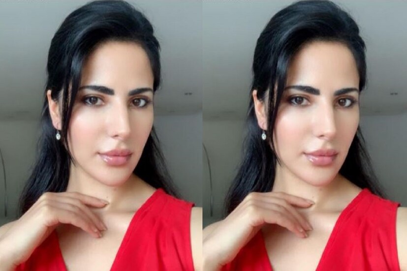 বর্তমানে কাটরিনা কাইফের (Katrina Kaif) বিয়ে নিয়ে সরগরম সোশ্যাল মিডিয়া ৷ ভিকি কৌশলের (Vicky Kaushal) সঙ্গে রয়্যাল বিয়ে এই সপ্তাহেই ৷ এরই মাঝে অন্য একটি বিষয় নিয়ে তোলপাড় করেছে সোশ্যাল মিডিয়া সেটি হল ৷ ছবি সৌজন্যে ইনস্টাগ্রাম ৷