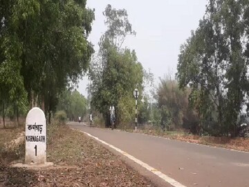 বড়দিনে ডেসিনেশন হোক রানী শিরোমণির কর্ণগড়