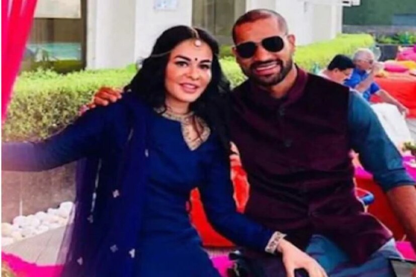 ভারতীয় ক্রিকেটের গব্বর ওরফে শিখর ধাওয়ানের (Shikhar Dhawan) আজ জন্মদিন (Happy Birthday Shikhar Dhawan) আজ ৷ ক্রিকেট মাঠের এই দাপুটে খেলোয়াড়ের প্রেমের জীবন ততটা সুখকর হয়নি ৷ এই বছরই সেপ্টেম্বরে স্ত্রী আয়েশা মুখোপাধ্যায়ের (Ayesha Mukherjee) সঙ্গে বিবাহ বিচ্ছেদ হয়েছে ৷ ছবি সৌজন্যে ইনস্টাগ্রাম ৷