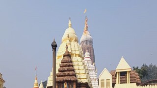 গত কয়েক বছরে দিঘাকে পর্যটকদের কাছে আকর্ষণীয় করে তুলতে একাধিক পরিকল্পনা নিয়েছে রাজ্য সরকার। পুরীর জগন্নাথ দেবের মন্দিরের আদলে দিঘায় গড়ে তোলা হবে জগন্নাথ মন্দির। নিউ দিঘা স্টেশন লাগোয়া ভোগীব্রহ্মপুর মৌজায় বিস্তীর্ণ বালিয়াড়ির উপরে এই মন্দির নির্মাণের কাজ শুরু হয়েছে। উচ্চতাও হবে পুরীর মন্দিরের সমান। 